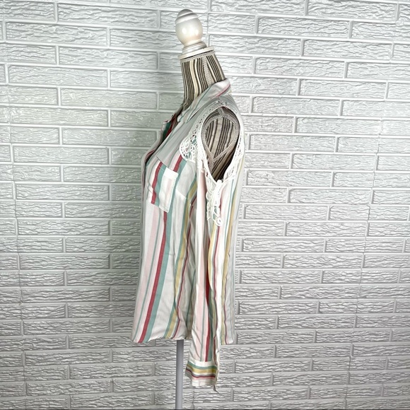 Maurices Multicolored Striped Cold Shoulder Button Up Shirt Size Medium w/ Lace - Picture 9 of 10